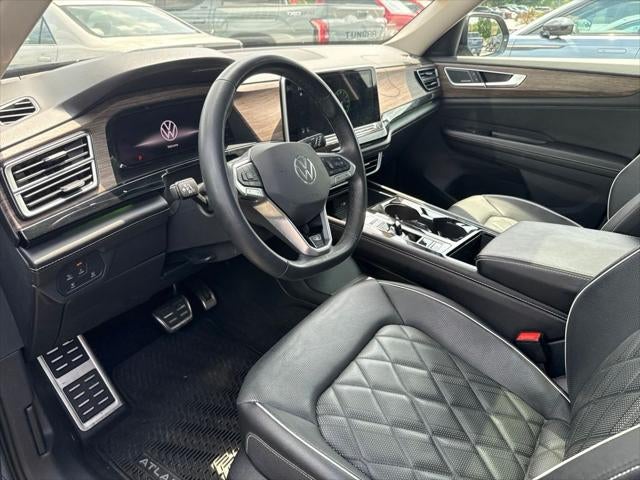2025 Volkswagen Atlas 2.0T SEL Premium R-Line