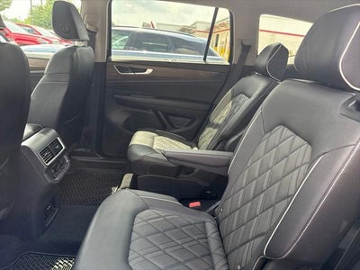 2025 Volkswagen Atlas 2.0T SEL Premium R-Line