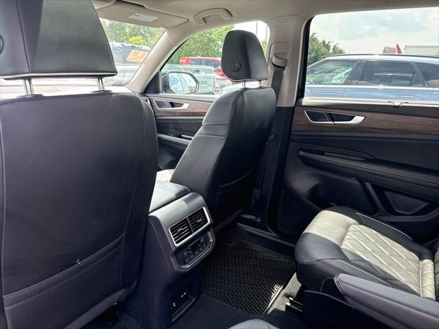 2025 Volkswagen Atlas 2.0T SEL Premium R-Line