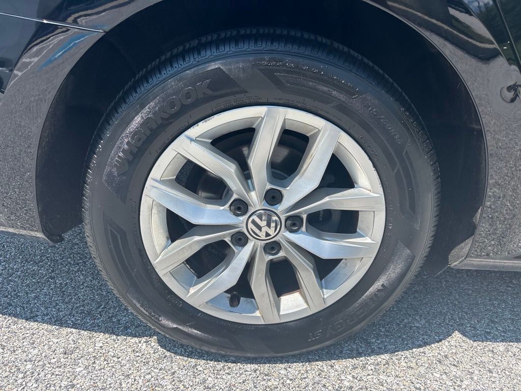 2016 Volkswagen Passat 1.8T S