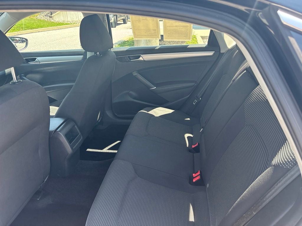 2016 Volkswagen Passat 1.8T S