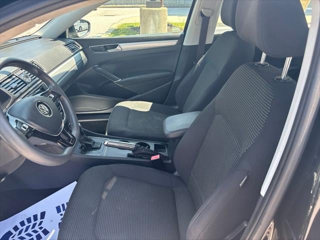2016 Volkswagen Passat 1.8T S
