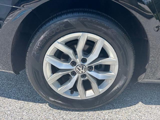 2016 Volkswagen Passat 1.8T S