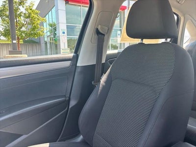 2016 Volkswagen Passat 1.8T S