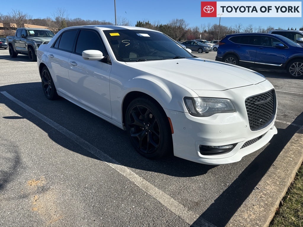 2022 Chrysler 300 Touring