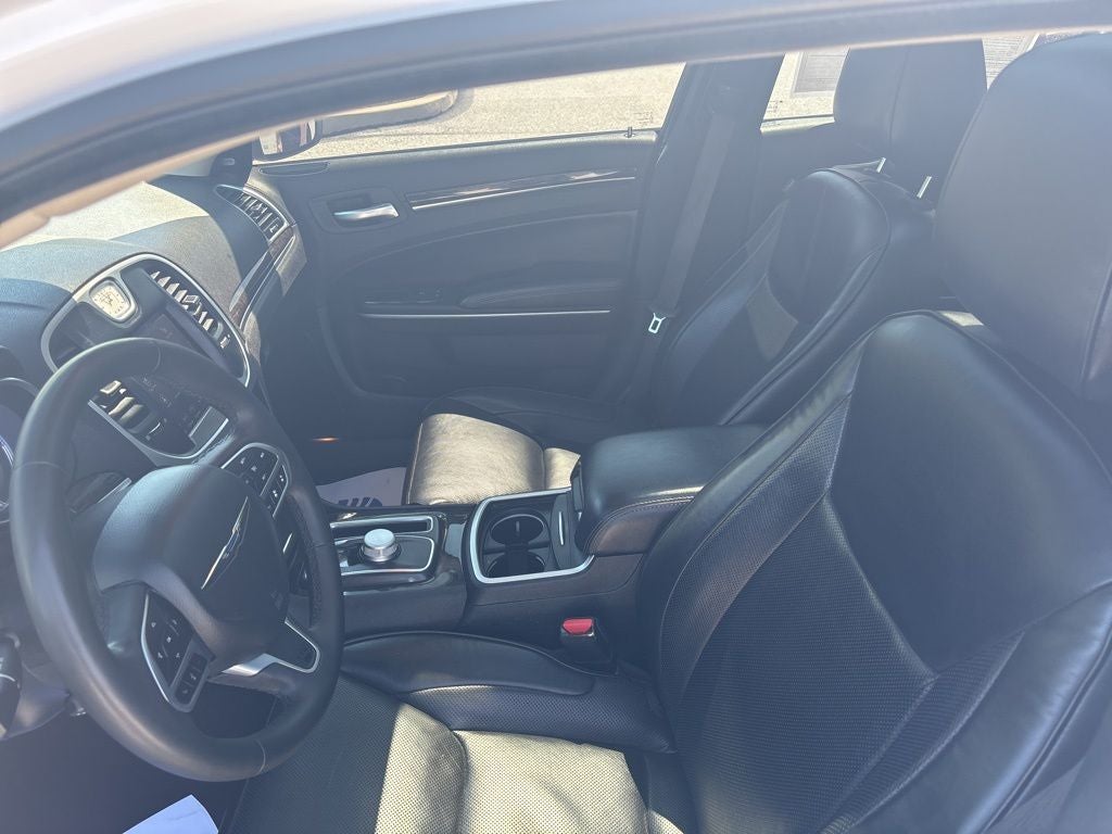 2022 Chrysler 300 Touring