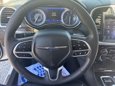 2022 Chrysler 300 Touring