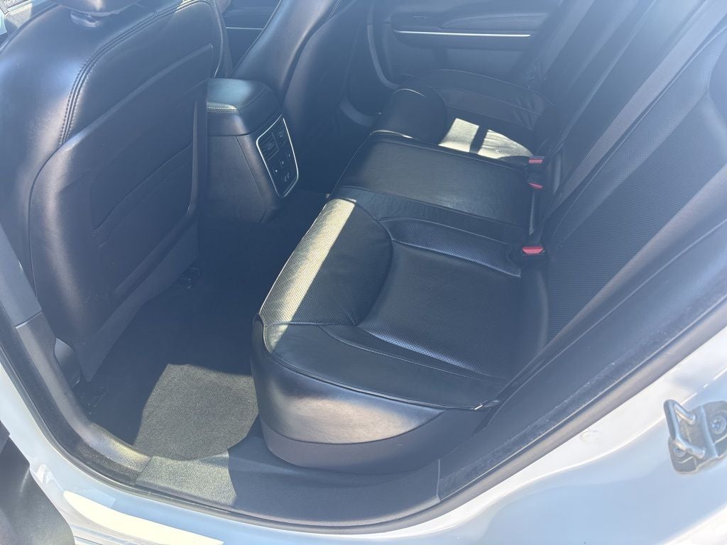 2022 Chrysler 300 Touring