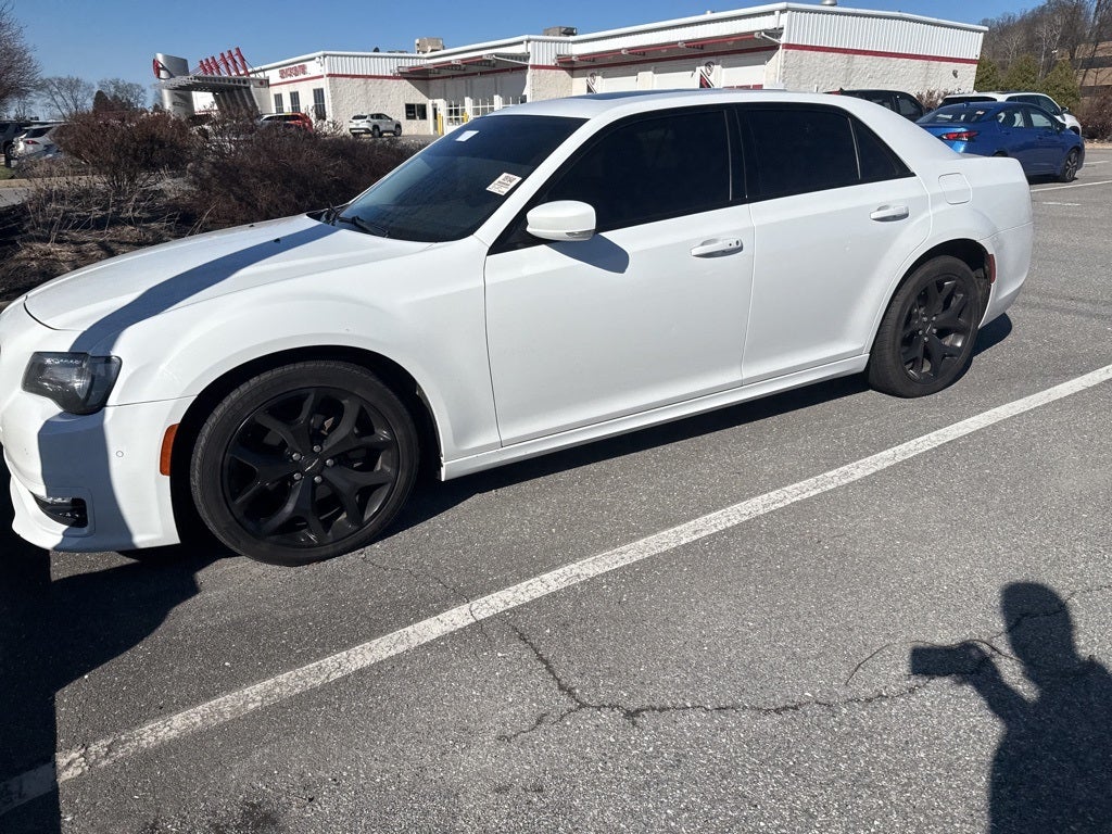 2022 Chrysler 300 Touring