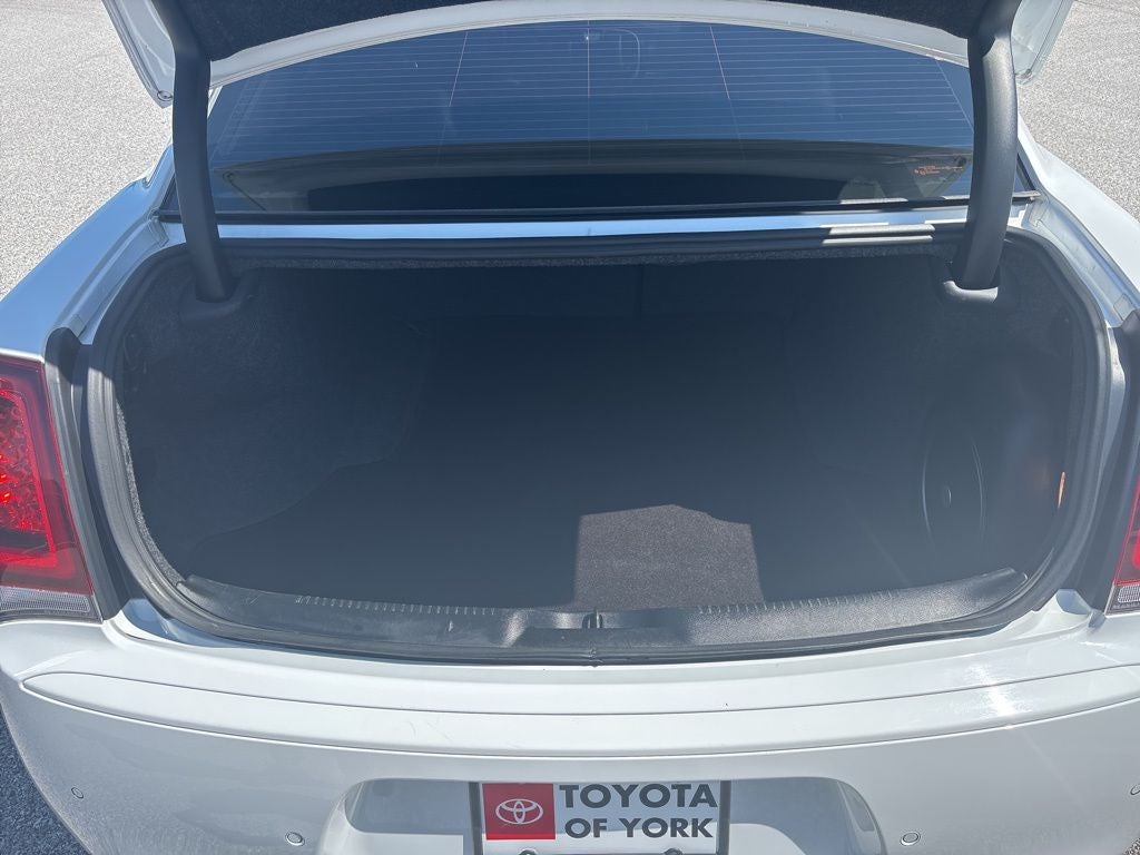 2022 Chrysler 300 Touring