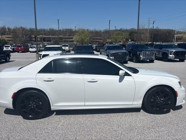 2022 Chrysler 300 Touring