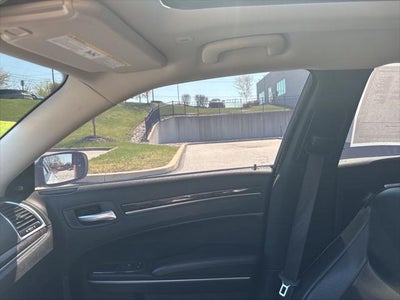 2022 Chrysler 300 Touring