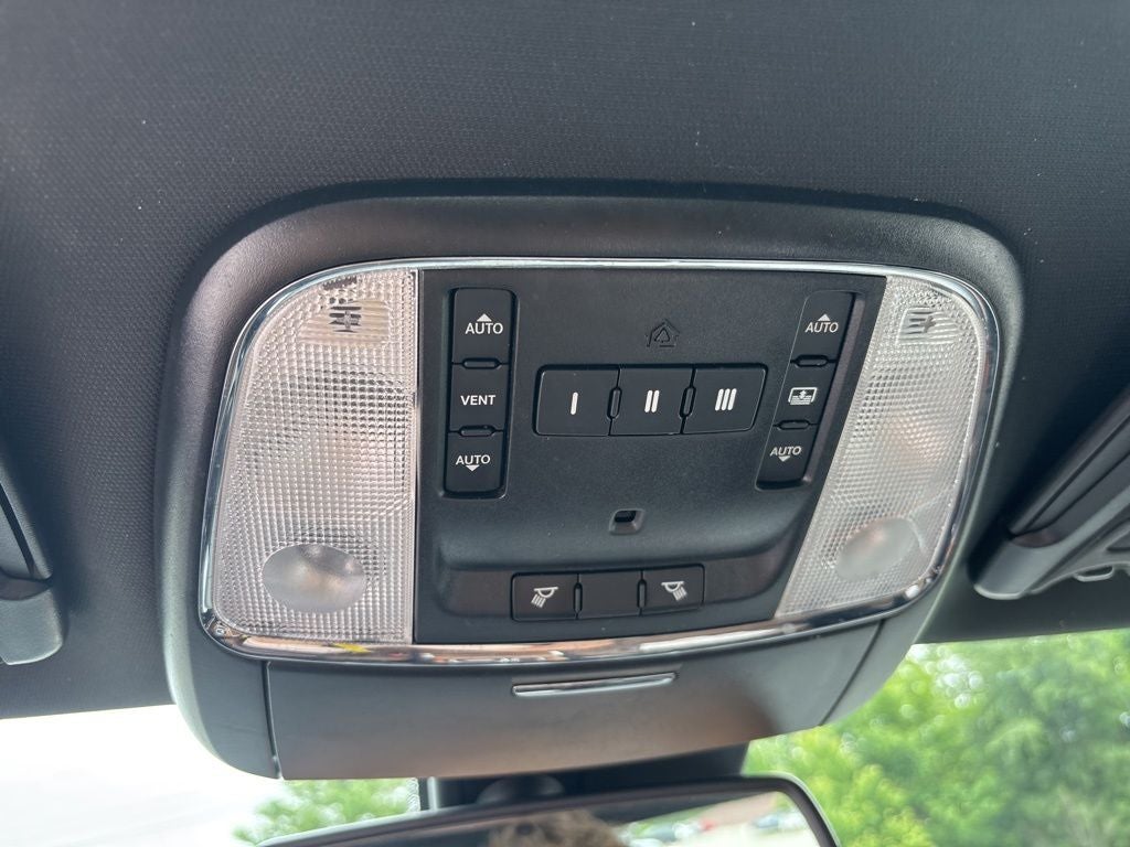 2018 Chrysler 300 C