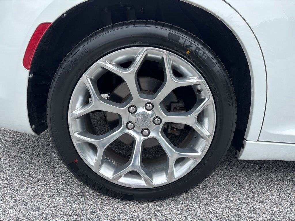 2018 Chrysler 300 C