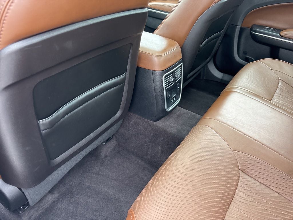 2018 Chrysler 300 C