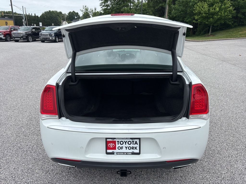 2018 Chrysler 300 C
