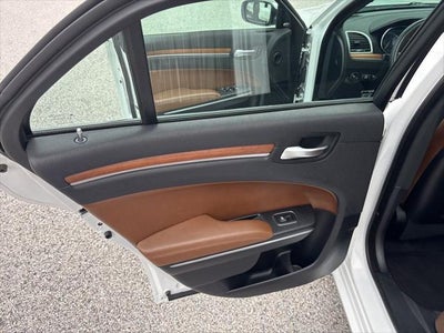 2018 Chrysler 300 C