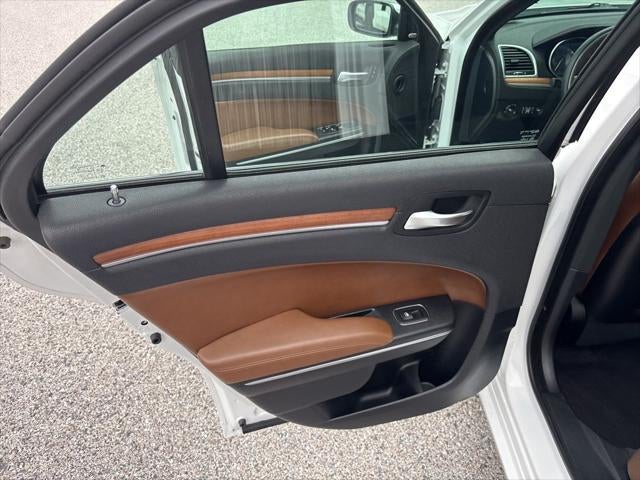 2018 Chrysler 300 C