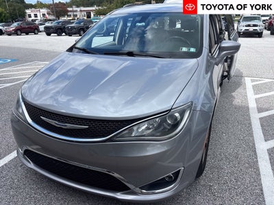 2020 Chrysler Pacifica Touring L
