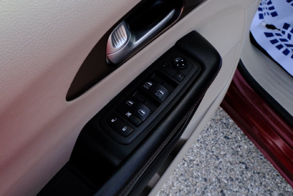 2017 Chrysler Pacifica Touring L