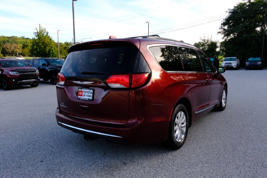2017 Chrysler Pacifica Touring L
