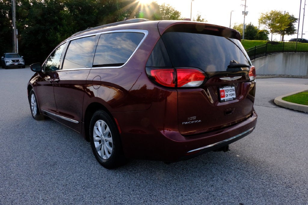 2017 Chrysler Pacifica Touring L