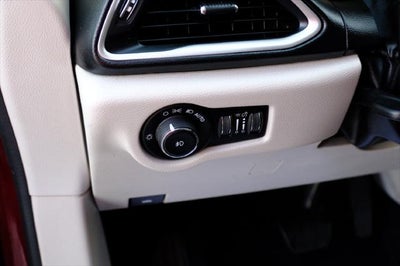 2017 Chrysler Pacifica Touring L