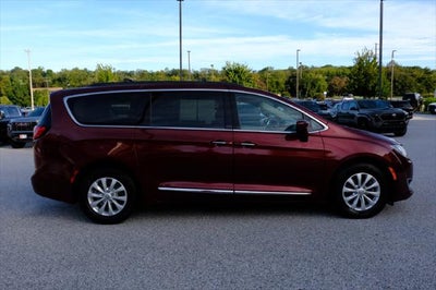 2017 Chrysler Pacifica Touring L