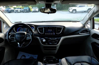 2017 Chrysler Pacifica Touring L