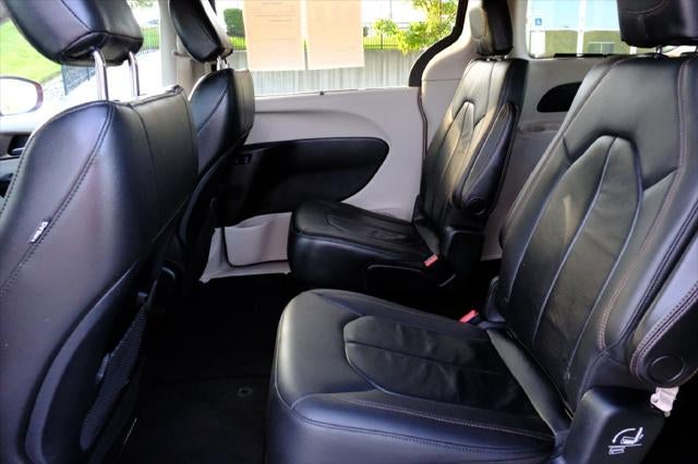 2017 Chrysler Pacifica Touring L