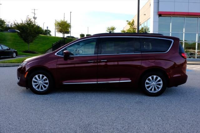 2017 Chrysler Pacifica Touring L