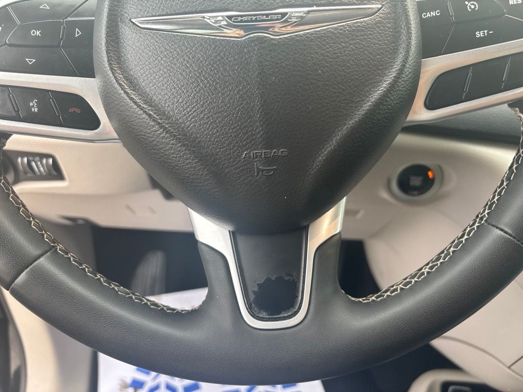 2024 Chrysler Voyager LX