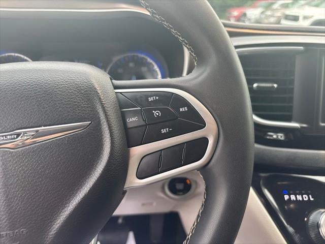 2024 Chrysler Voyager LX