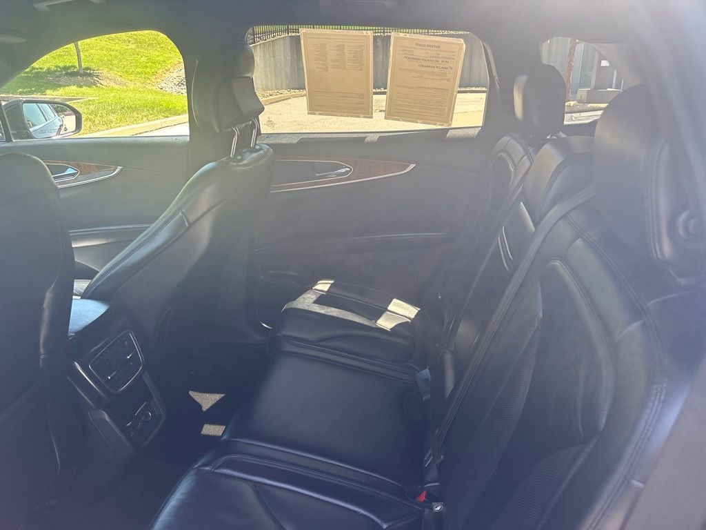 2019 Lincoln Nautilus Select