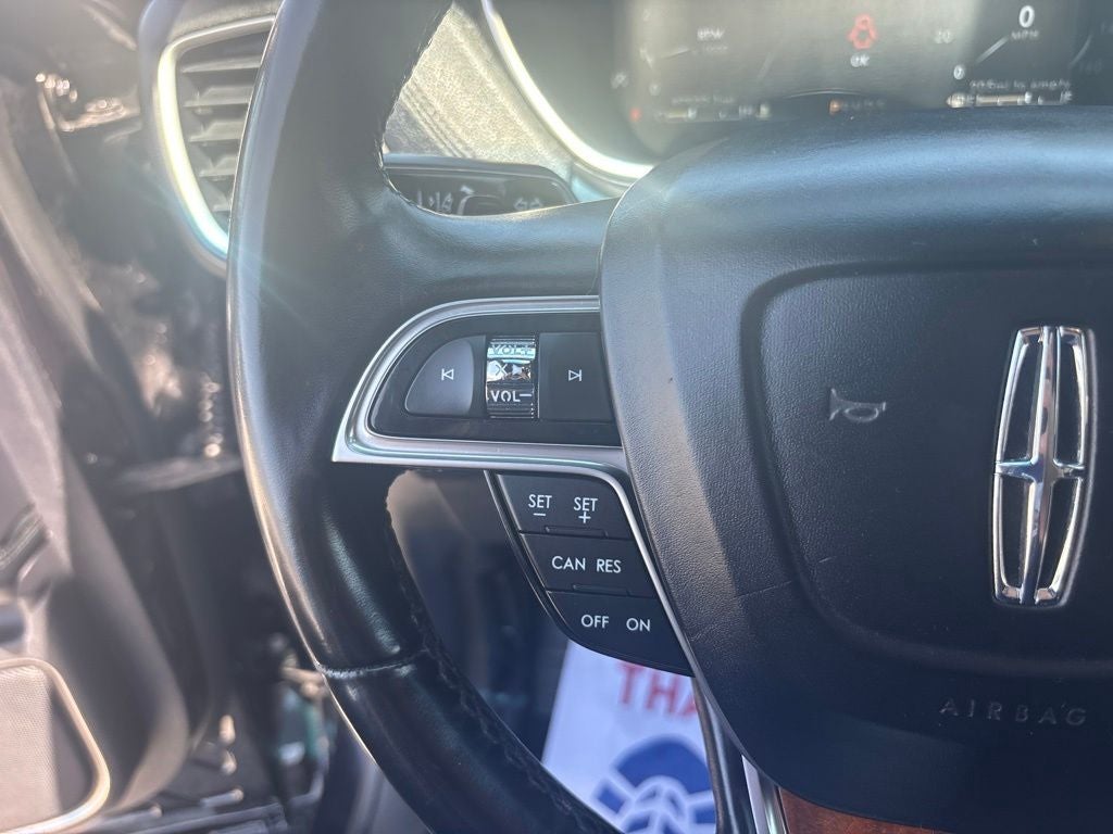 2019 Lincoln Nautilus Select