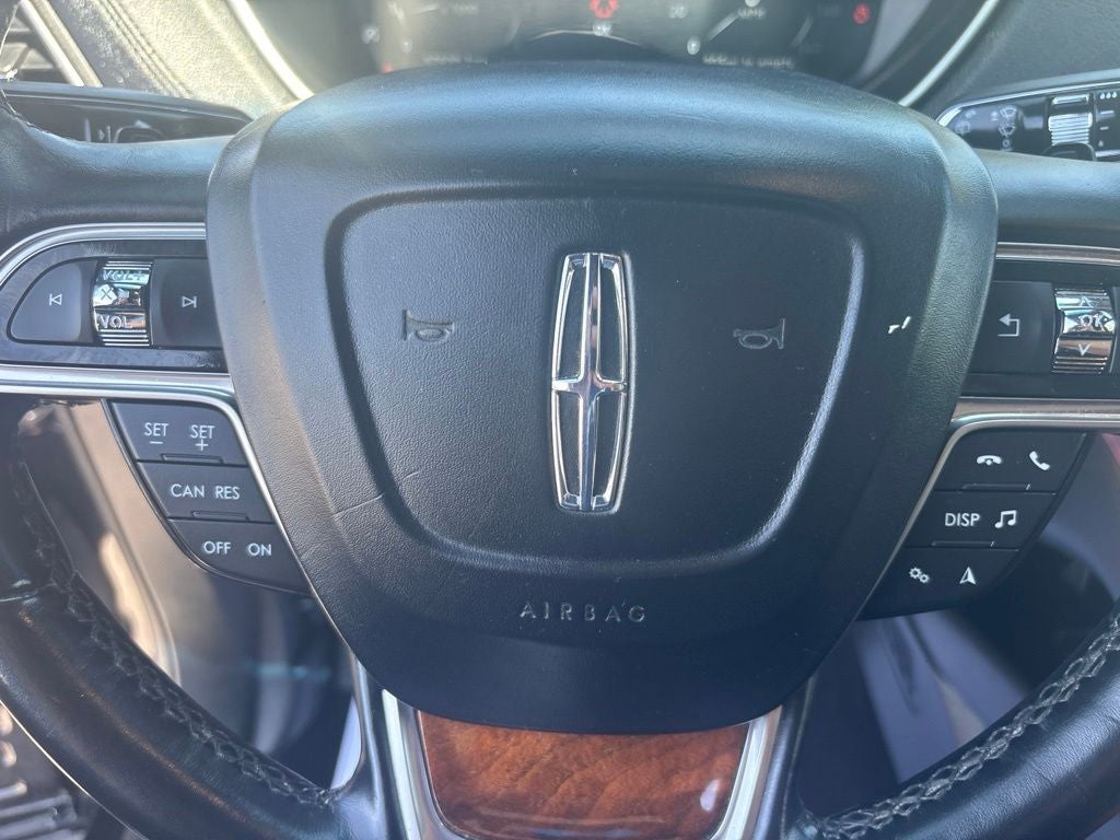 2019 Lincoln Nautilus Select