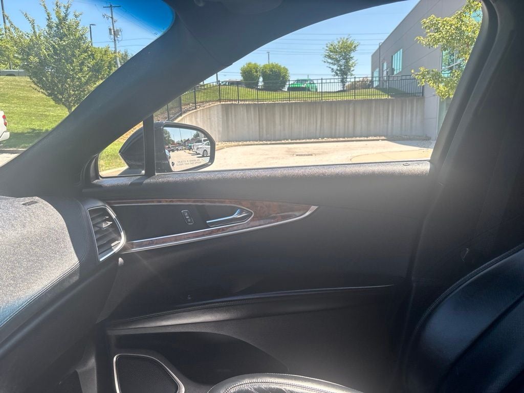 2019 Lincoln Nautilus Select