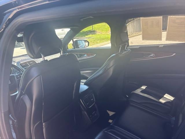 2019 Lincoln Nautilus Select