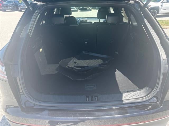 2019 Lincoln Nautilus Select
