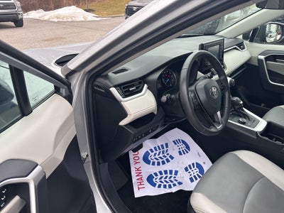 2022 Toyota RAV4 Hybrid XLE Premium