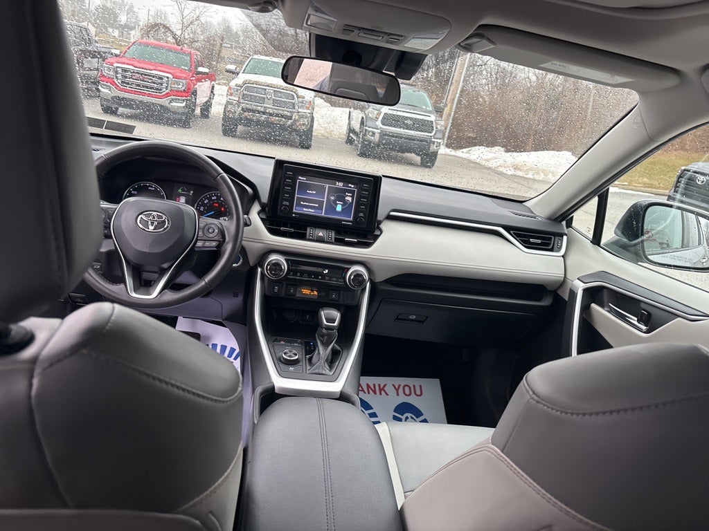 2022 Toyota RAV4 Hybrid XLE Premium