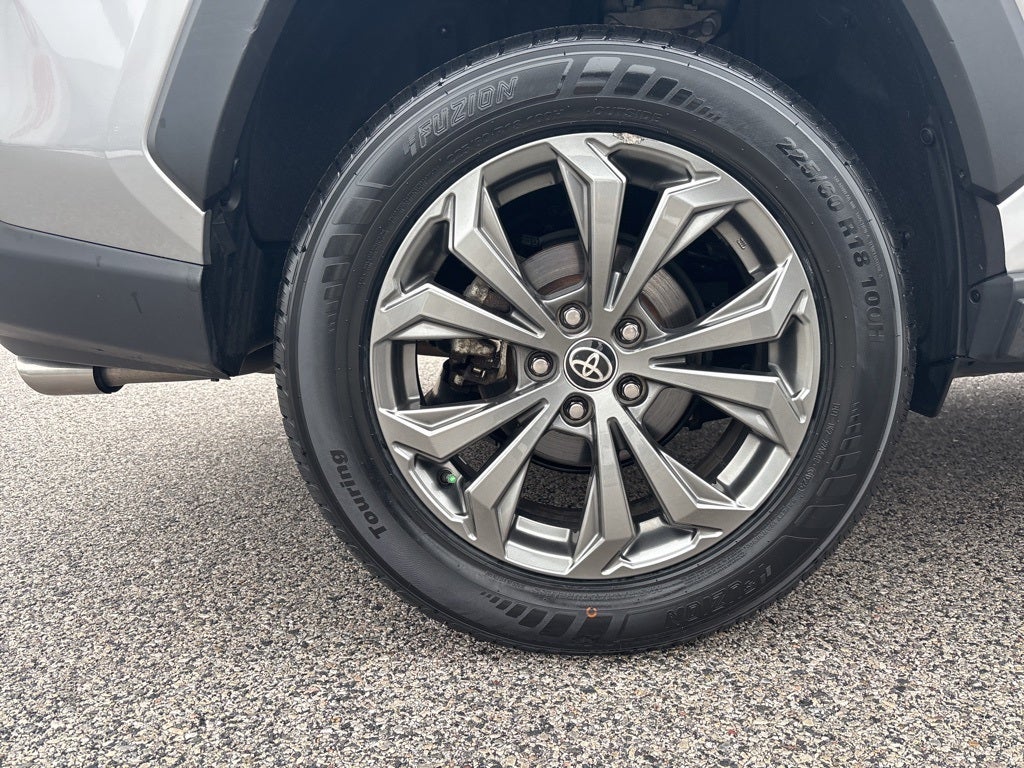 2022 Toyota RAV4 Hybrid XLE Premium