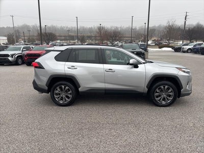 2022 Toyota RAV4 Hybrid XLE Premium
