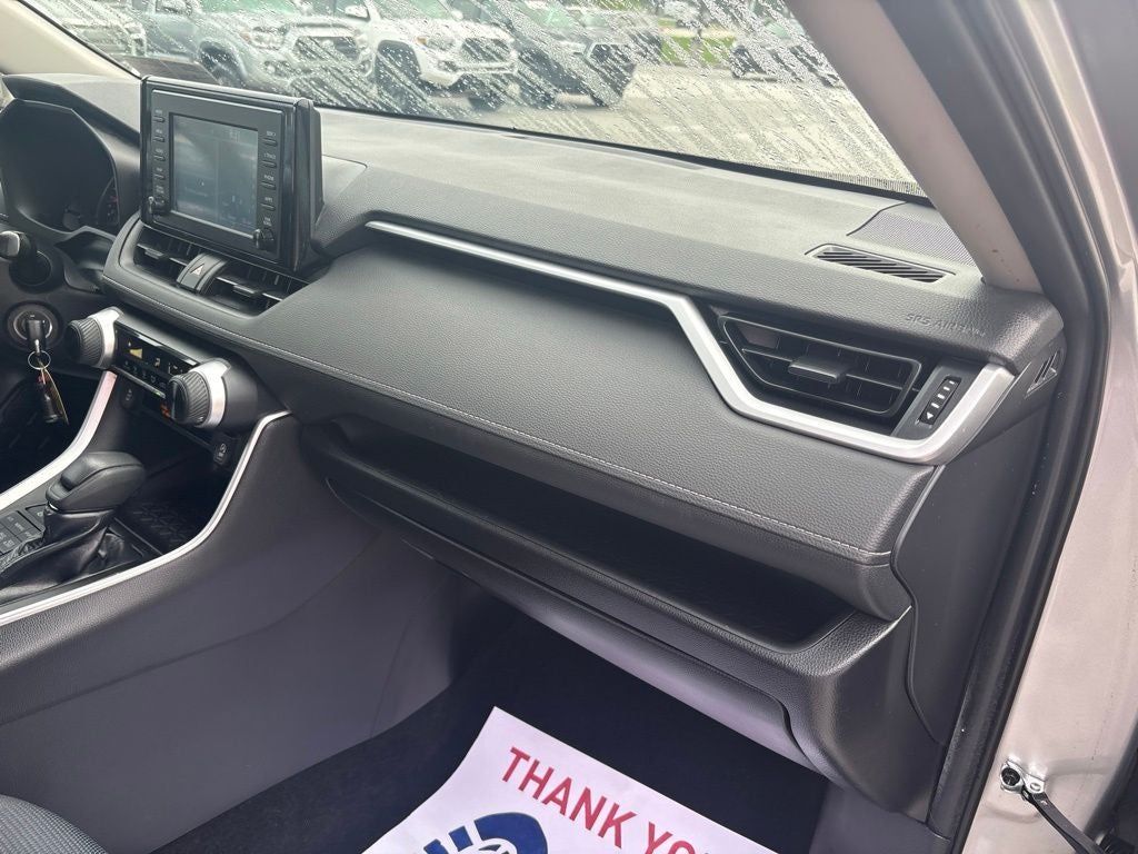 2019 Toyota RAV4 LE