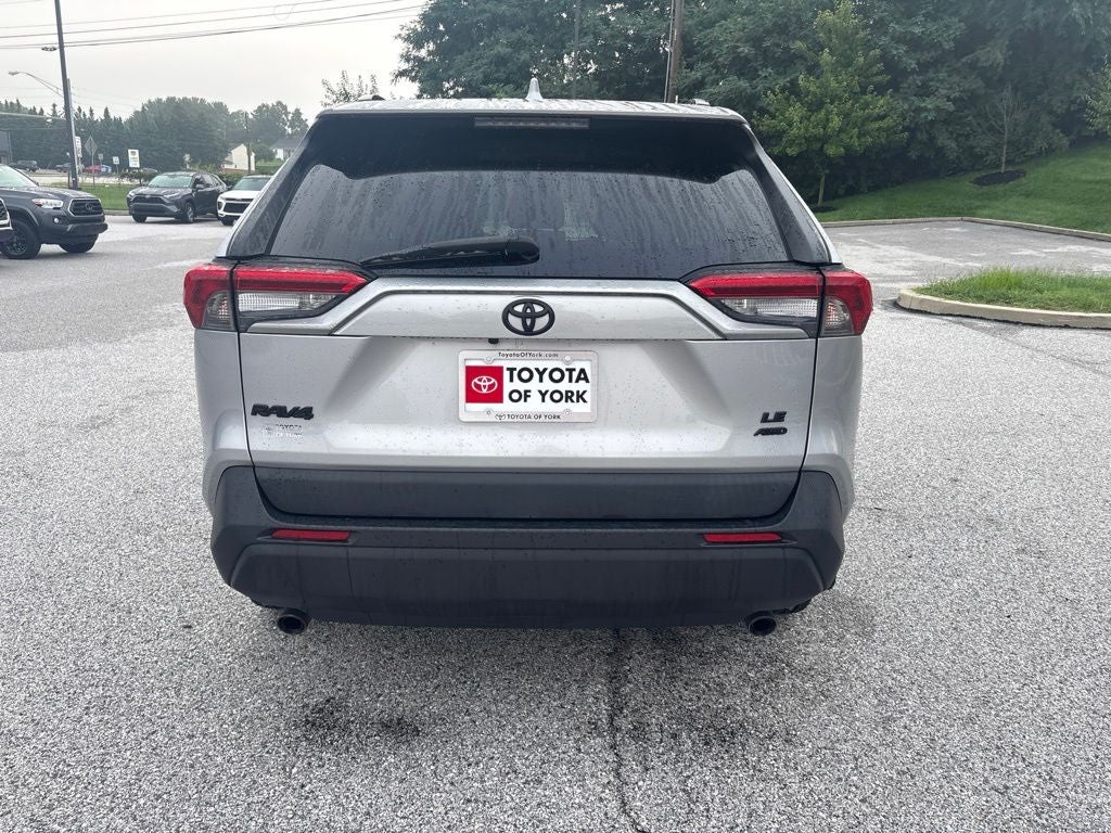 2019 Toyota RAV4 LE