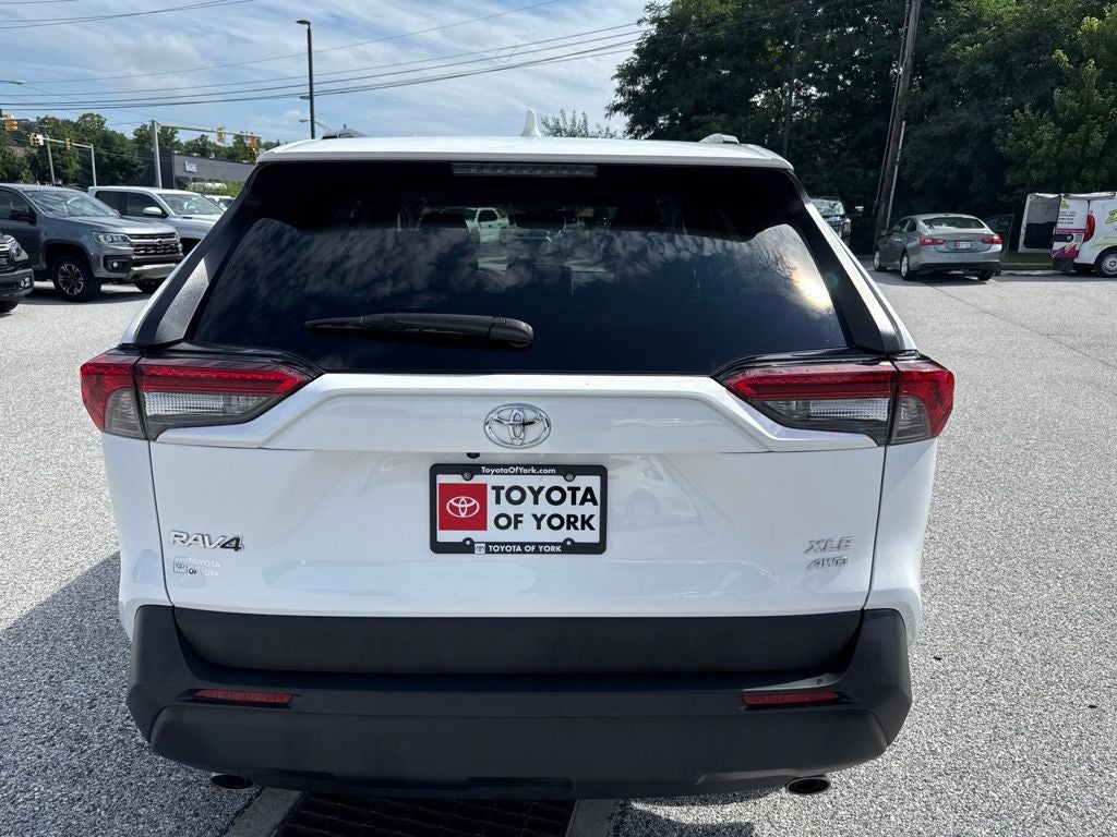 2025 Toyota RAV4 XLE