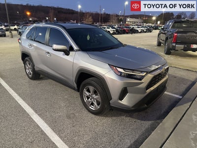 2022 Toyota RAV4 XLE