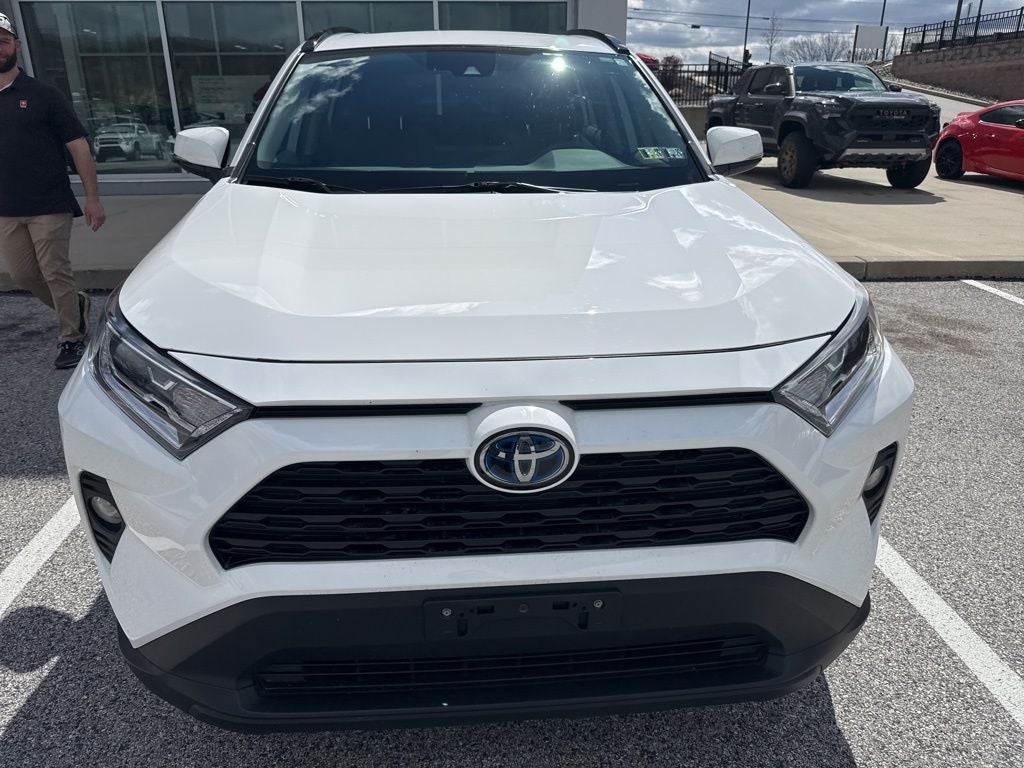 2020 Toyota RAV4 Hybrid XLE