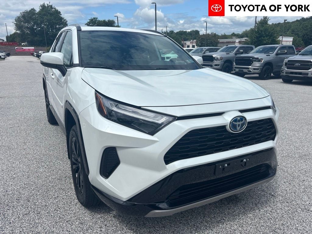 2023 Toyota RAV4 Hybrid SE