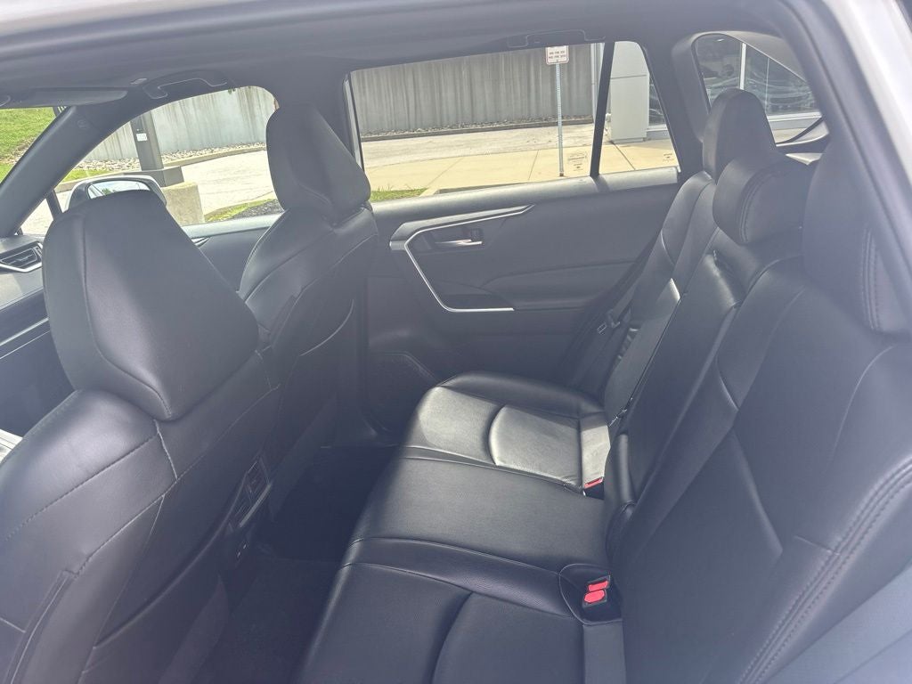 2023 Toyota RAV4 Hybrid SE